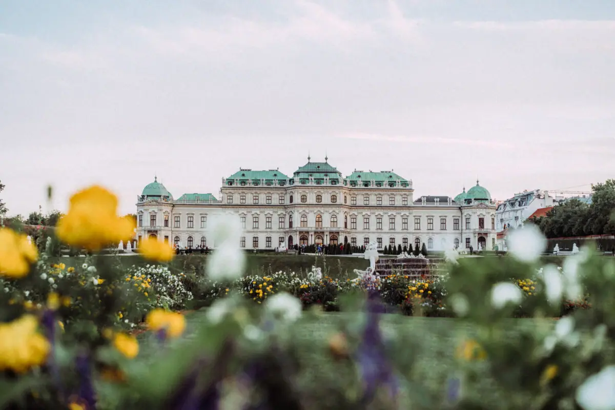 Belvedere Palace, Vienna: Palace Gardens Belvedere Palace in Vienna, with its green roofs and palace gardens.