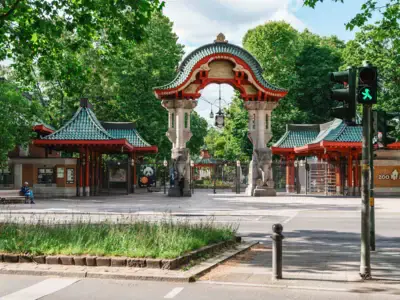 Front view of Berlin Zoo entrance