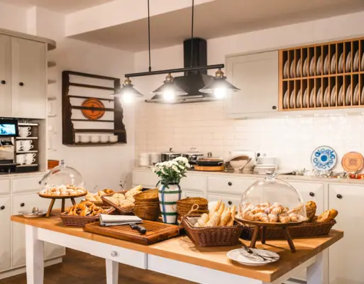 Breakfast in the in-house kitchen of the HENRI Hotel Kitzbühel