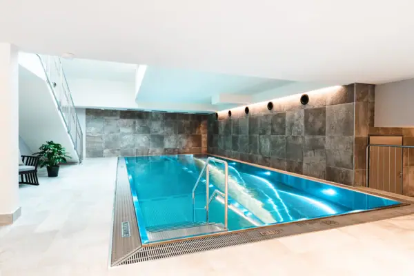 HENRI Kitzbühel Pool Indoor swimming pool