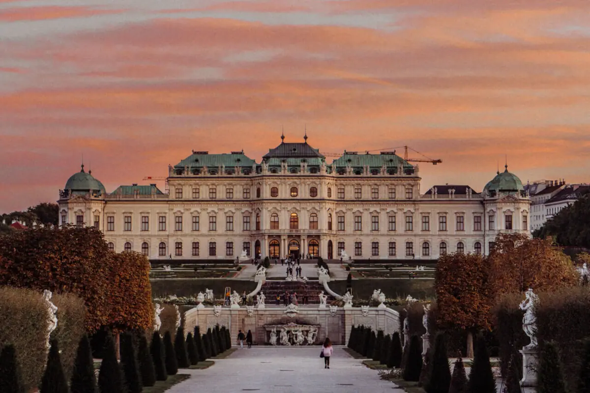 Belvedere Palace, Vienna Belvedere Palace in Vienna, with a footpath and trees.